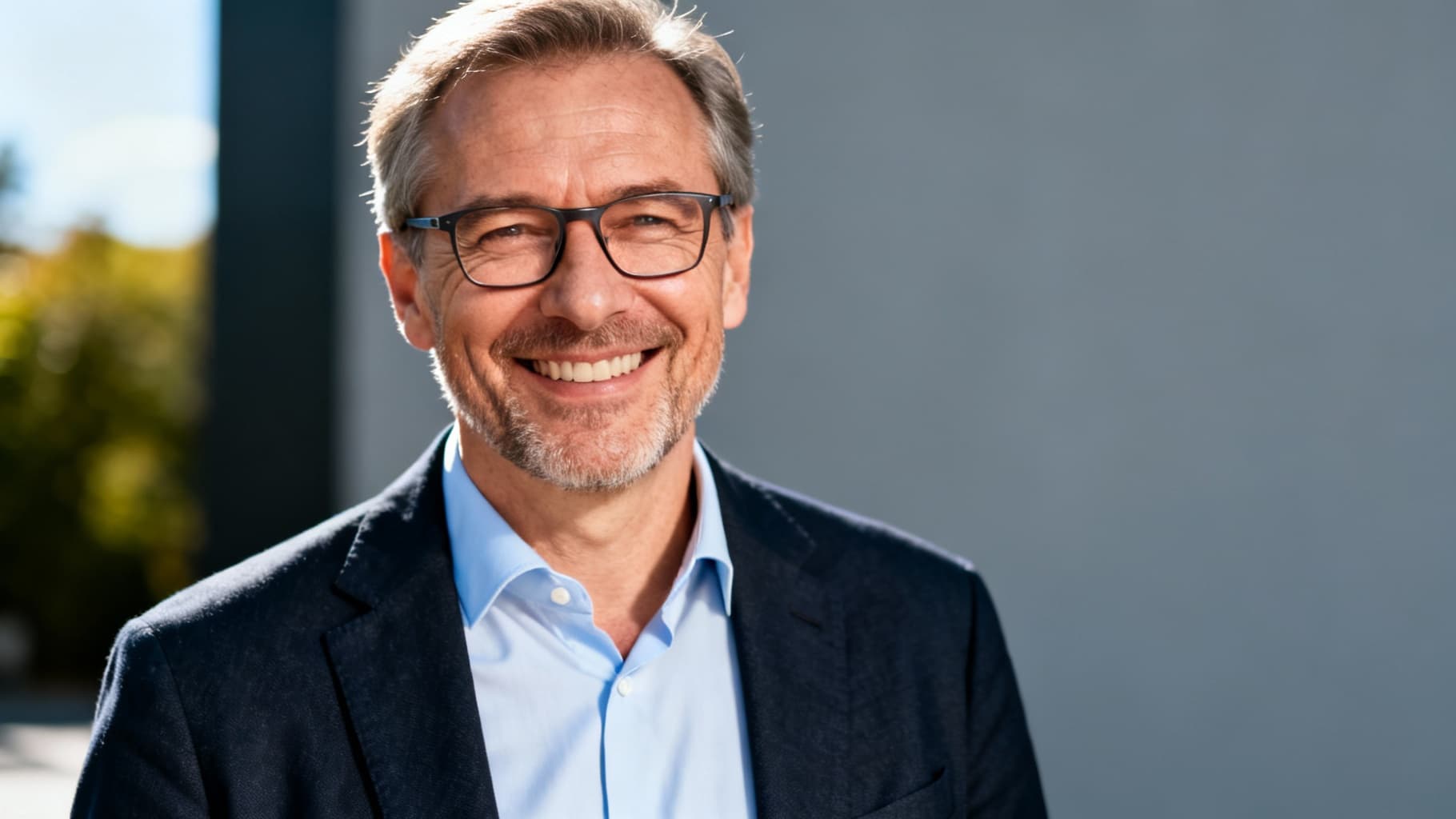 Dr. Michael Hoffmann - Experte für Abfallwirtschaft und Recycling